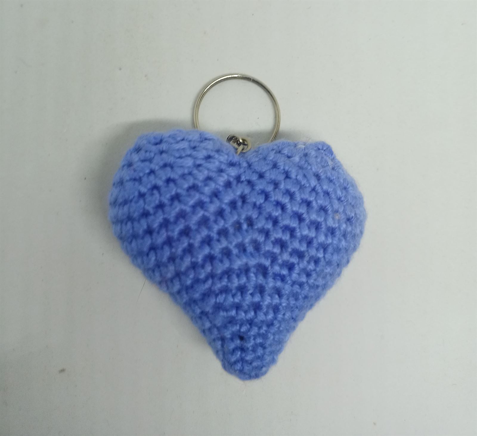 Llavero corazón azul amigurumi - Imagen 1
