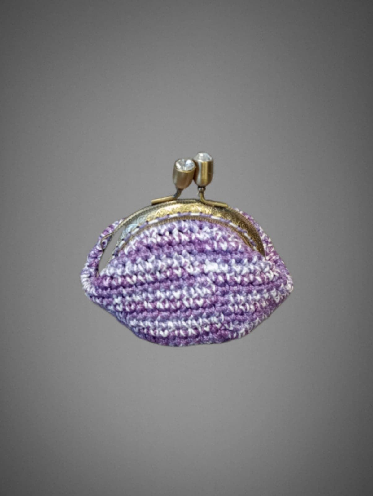 Monedero jaspeado lila hecho a mano a ganchillo - Imagen 1
