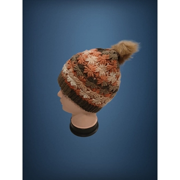 Gorro con pompón tonos marrón, beige, naranja hecho a mano a ganchillo-crochet (22) - Imagen 2