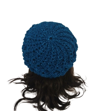 Gorro espiral azul oscuro brillo hecho a mano a ganchillo - Imagen 2