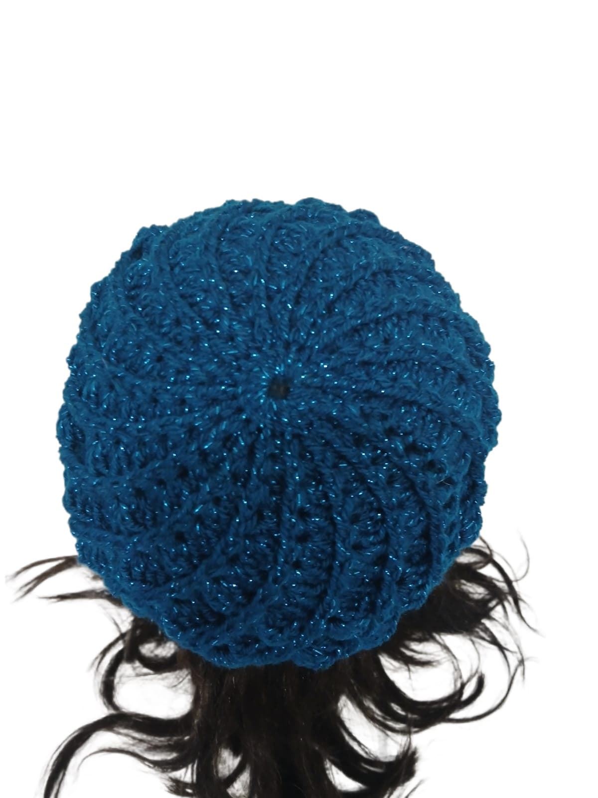 Gorro espiral azul oscuro brillo hecho a mano a ganchillo - Imagen 3
