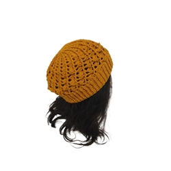 Gorro espiral dorado brillo hecho a mano a ganchillo - Imagen 2