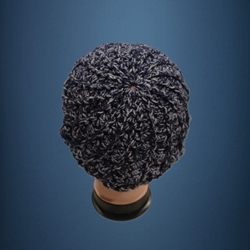 Gorro espiral tonos azul y blanco hecho a mano a ganchillo  (14) - Imagen 2