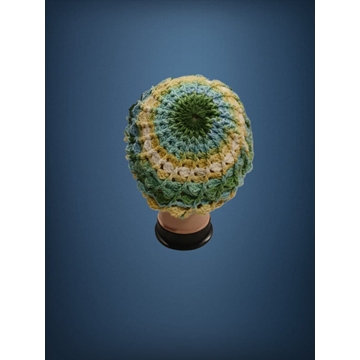 Gorro espiral tonos verde, amarillo, azul hecho a mano a ganchillo (11) - Imagen 2
