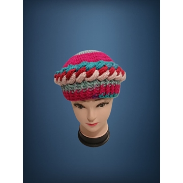 Gorro ondas tonos fucsia, rosa, azul hecho a mano a ganchillo. - Imagen 1
