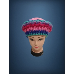 Gorro ondas tonos fucsia, rosa, azul hecho a mano a ganchillo - Imagen 1