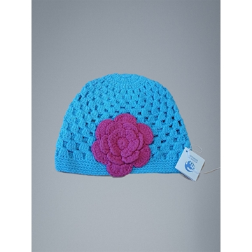 Gorro turquesa con flor fucsia hecho a mano a ganchillo. - Imagen 1