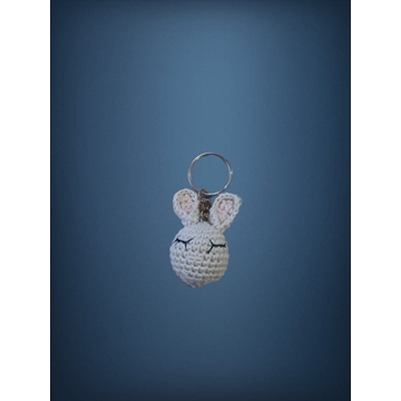 Llavero conejo beige amigurumi hecho a mano a ganchillo. - Imagen 1