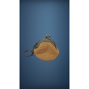 Monedero amarillo con llavero hecho a mano a ganchillo - Imagen 1