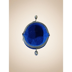 Monedero azul hecho a mano a ganchillo - Imagen 2