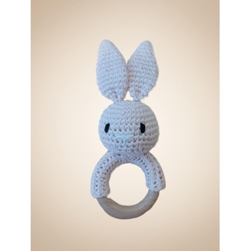 Mordedor sonajero conejo rosa hecho a mano a ganchillo (amigurumi). - Imagen 1