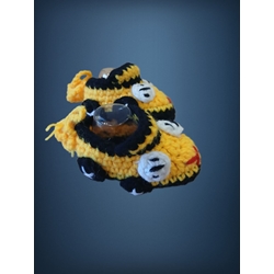 Patuco zapato coche amarillo hecho a mano a ganchillo. - Imagen 2