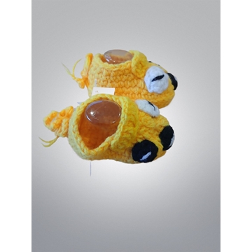 Patuco zapato coche amarillo hecho a mano a ganchillo. - Imagen 2