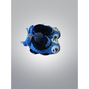 Patuco zapato coche azul hecho a mano a ganchillo. - Imagen 2