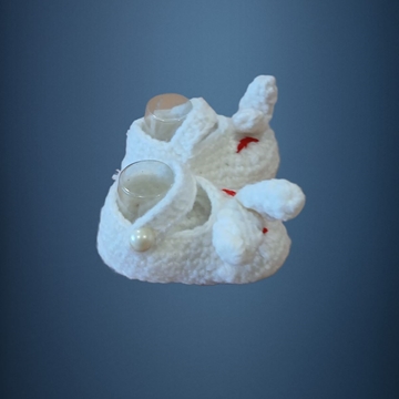 Patuco zapato conejo blanco hecho a mano a ganchillo. - Imagen 2