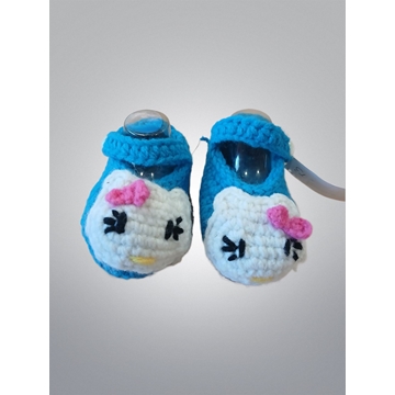 Patuco zapato hello kitty azul hecho a mano a ganchillo. - Imagen 1