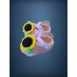 Patuco zapato rosa con flor hecho a mano a ganchillo. - Imagen 2