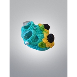 Patuco zapato verde con flor hecho a mano a ganchillo. - Imagen 2