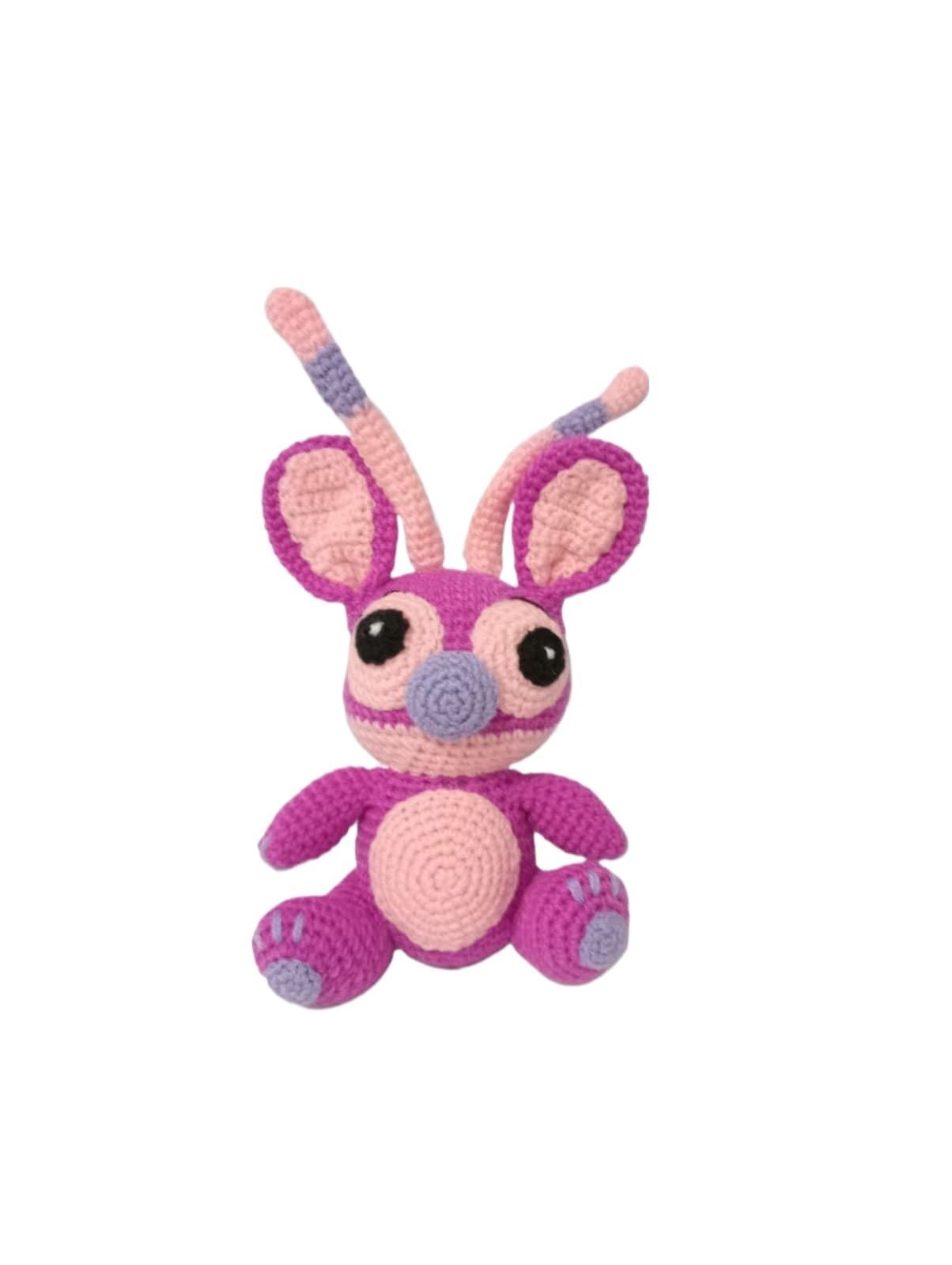 Peluche ángel de stitch hecho a mano a ganchillo (amigurumi). - Imagen 1