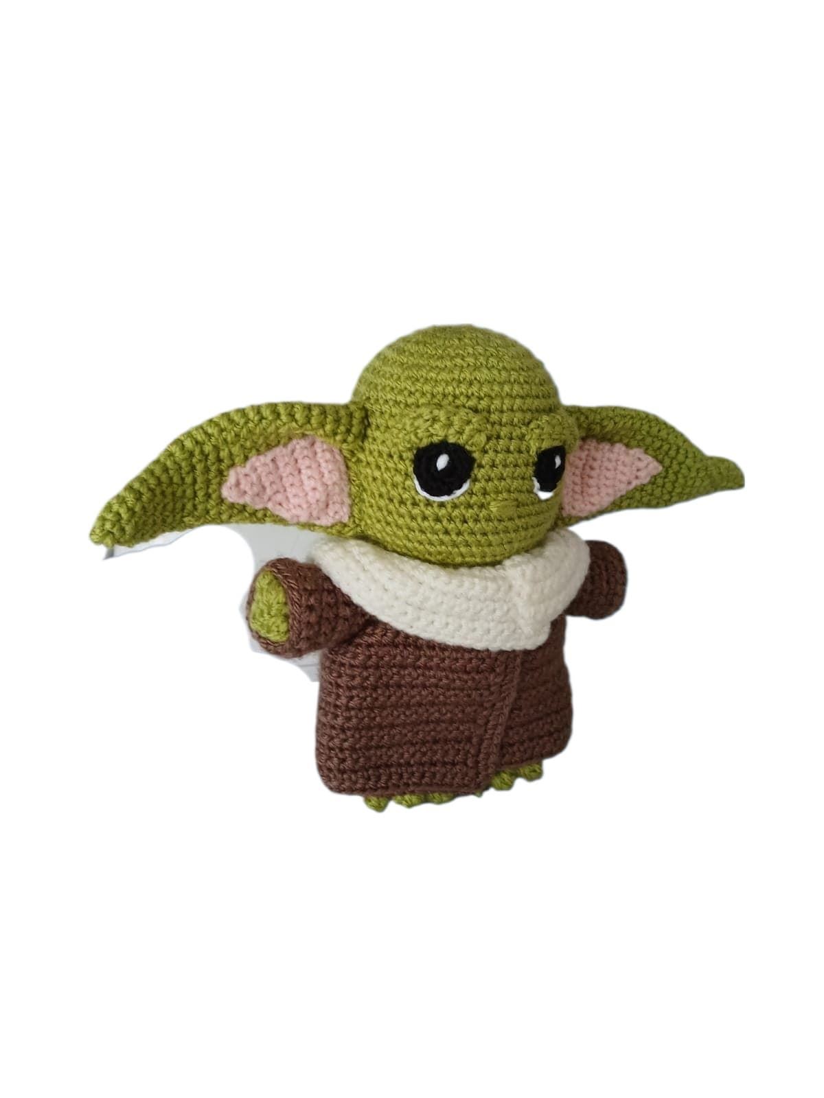 Peluche baby yoda star wars hecho a mano a ganchillo (amigurumi). - Imagen 2