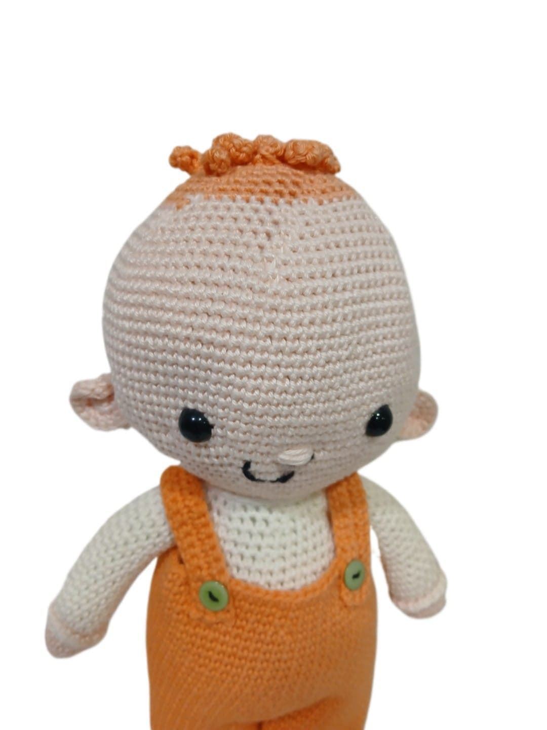 Peluche Bebé con pantalón hecho a mano a ganchillo (amigurumi). - Imagen 4