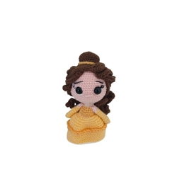 Peluche bella princesa hecha a mano a ganchillo (amigurumi). - Imagen 1