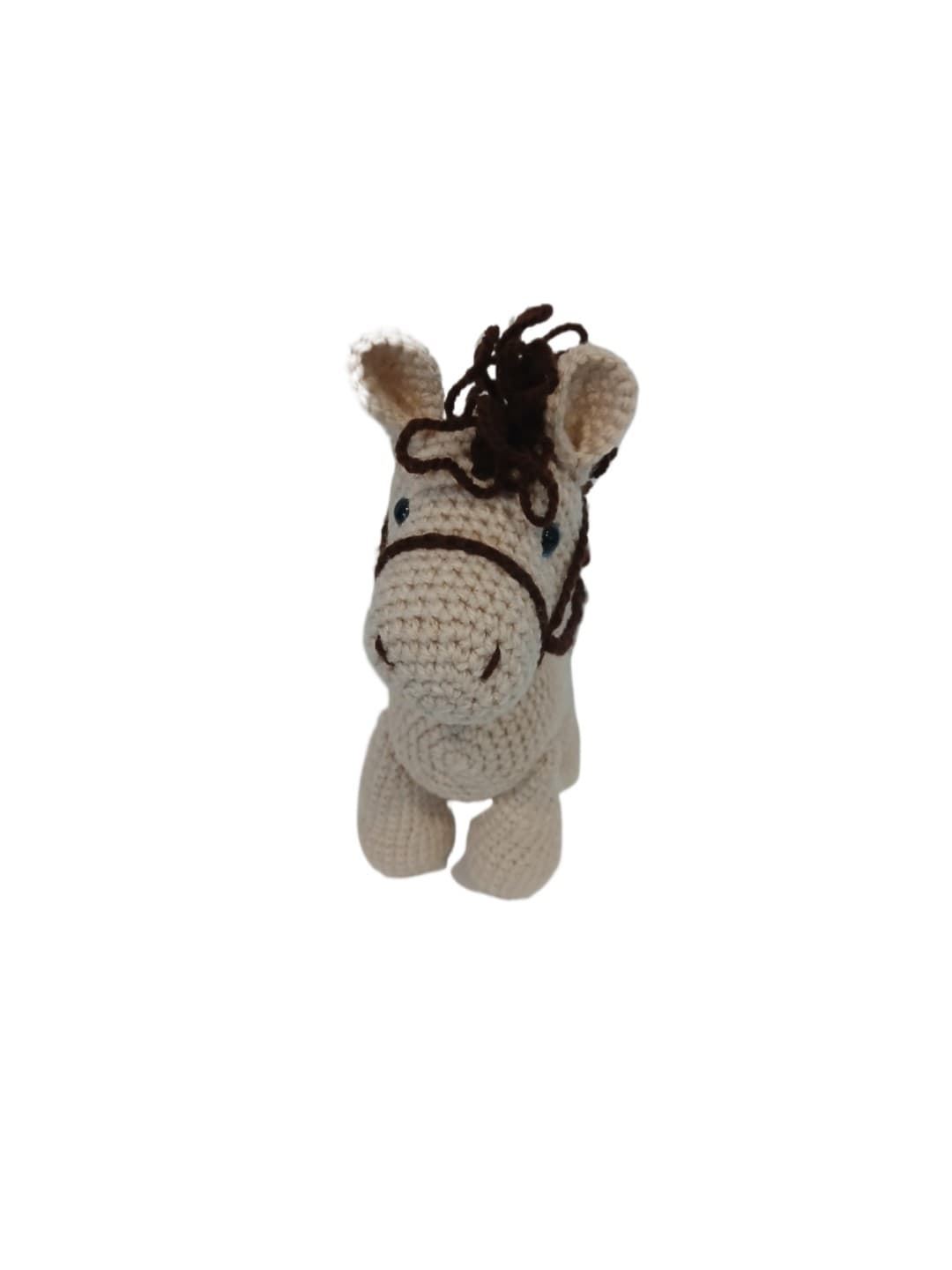 Peluche caballo hecho a mano a ganchillo (amigurumi). - Imagen 1