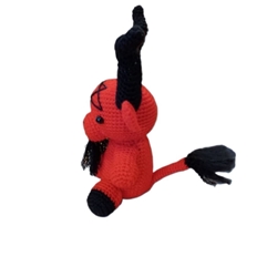 Peluche cabra satánica roja Baphomet hecho a mano a ganchillo (amigurumi). - Imagen 2