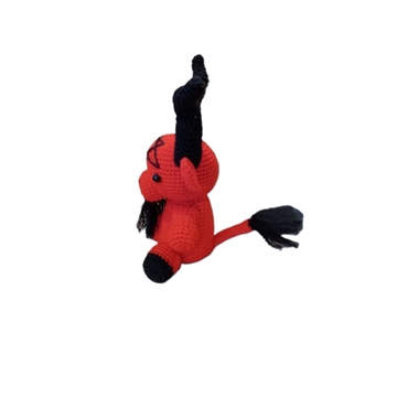 Peluche cabra satánica roja Baphomet hecho a mano a ganchillo (amigurumi). - Imagen 2