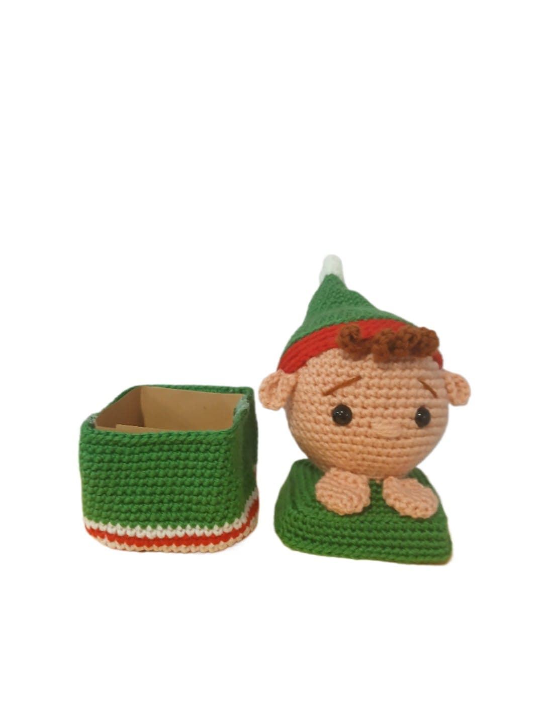 Peluche caja de regalo duende navideño hecha a mano a ganchillo (amigurumi). - Imagen 4