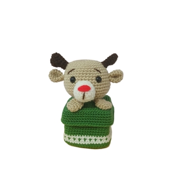 Peluche caja de regalo reno navideño hecha a mano a ganchillo (amigurumi). - Imagen 1