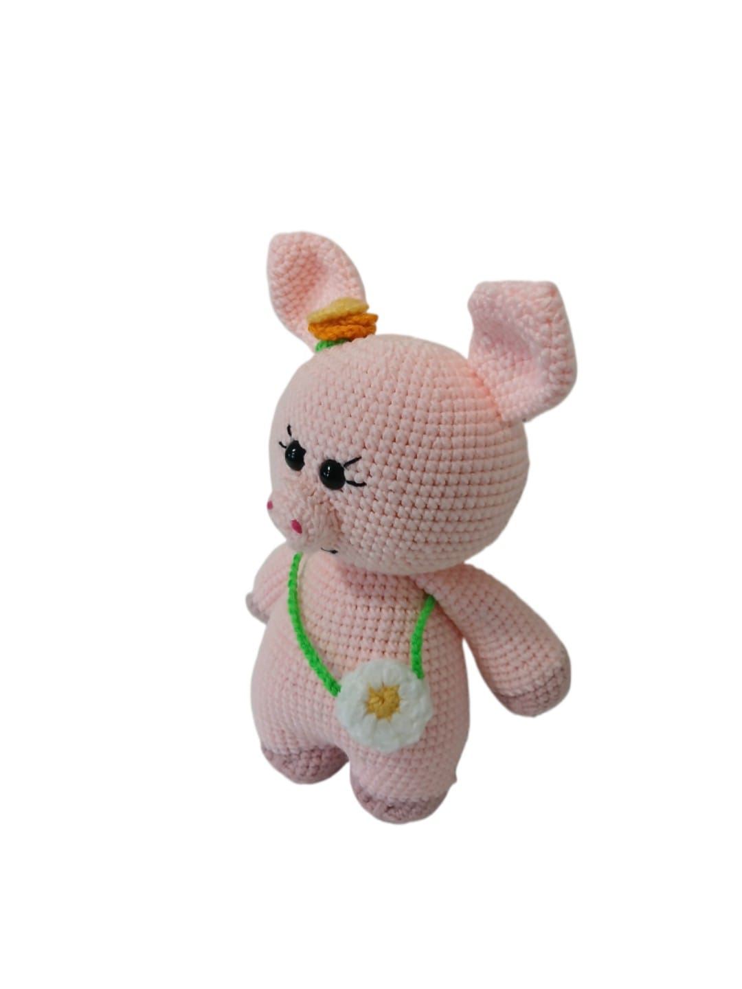 Peluche cerdo con bolso flor hecho a mano a ganchillo (amigurumi). - Imagen 2