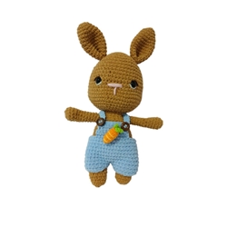 Peluche conejo con pantalón lana chenille hecho a mano a ganchillo (amigurumi). - Imagen 1