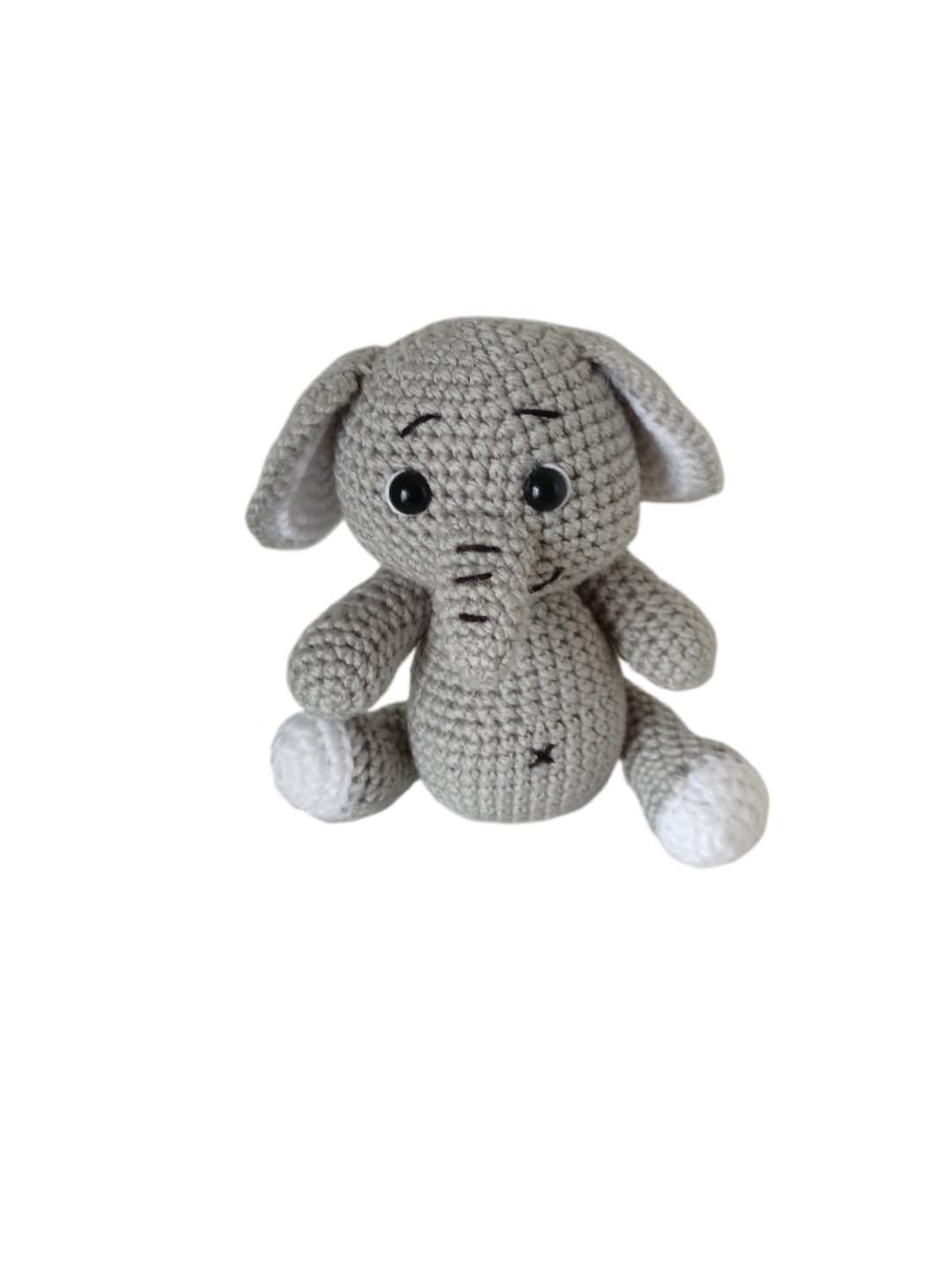 Peluche elefante hecho a mano a ganchillo (amigurumi). - Imagen 1