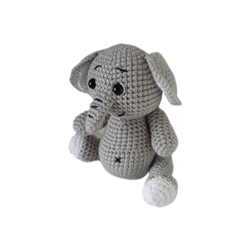Peluche elefante hecho a mano a ganchillo (amigurumi). - Imagen 2