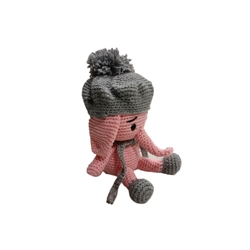 Peluche elefante rosa con bufanda y gorro hecho a mano a ganchillo (amigurumi). - Imagen 2