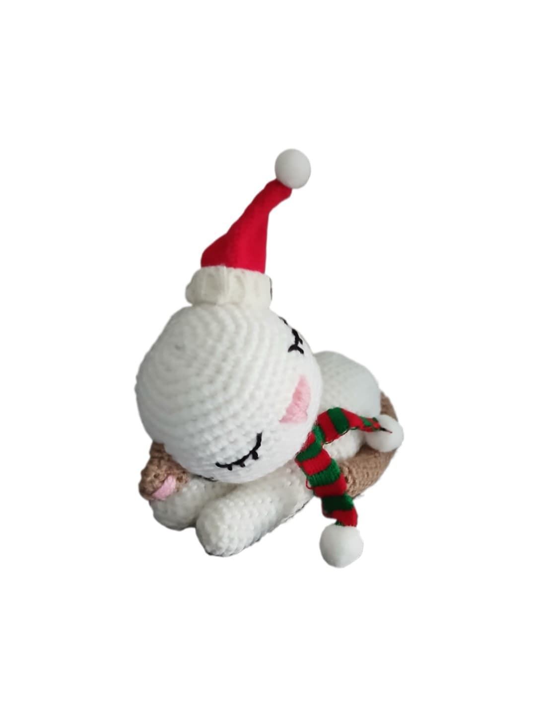 Peluche gato dormido cola beige navidad navideñohecho a mano a ganchillo (amigurumi). - Imagen 2