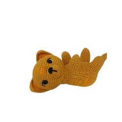 Peluche gato juguetón rubio hecho a mano a ganchillo (amigurumi). - Imagen 1