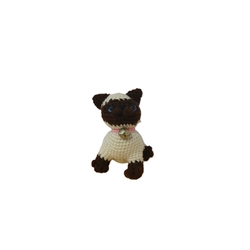 Peluche gato siames echo a mano a ganchillo (amigurumi). - Imagen 1