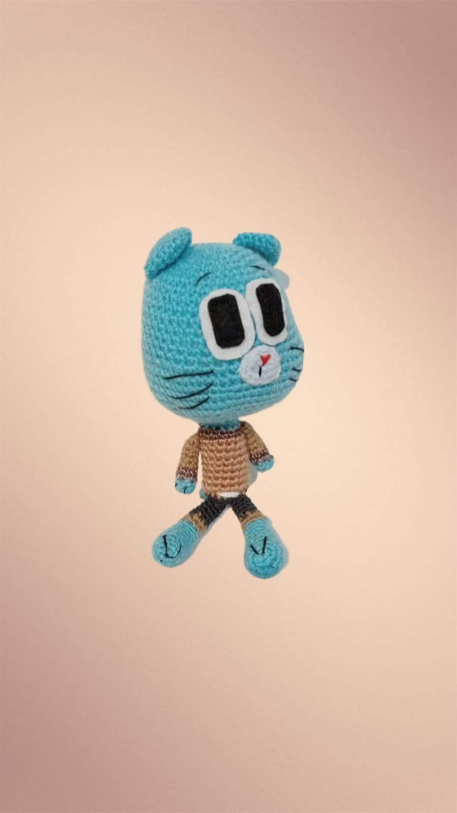 Peluche gumball hecho a mano a ganchillo (amigurumi). - Imagen 1