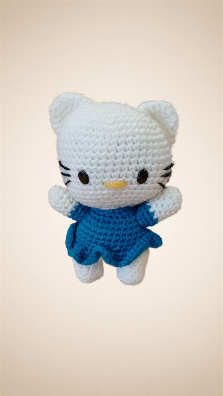 Peluche hello kitty hecho a mano a ganchillo (amigurumi). - Imagen 1