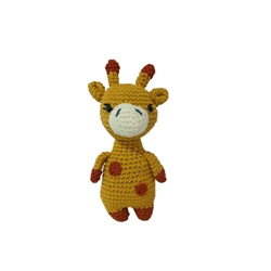 Peluche jirafahecha a mano a ganchillo (amigurumi). - Imagen 1