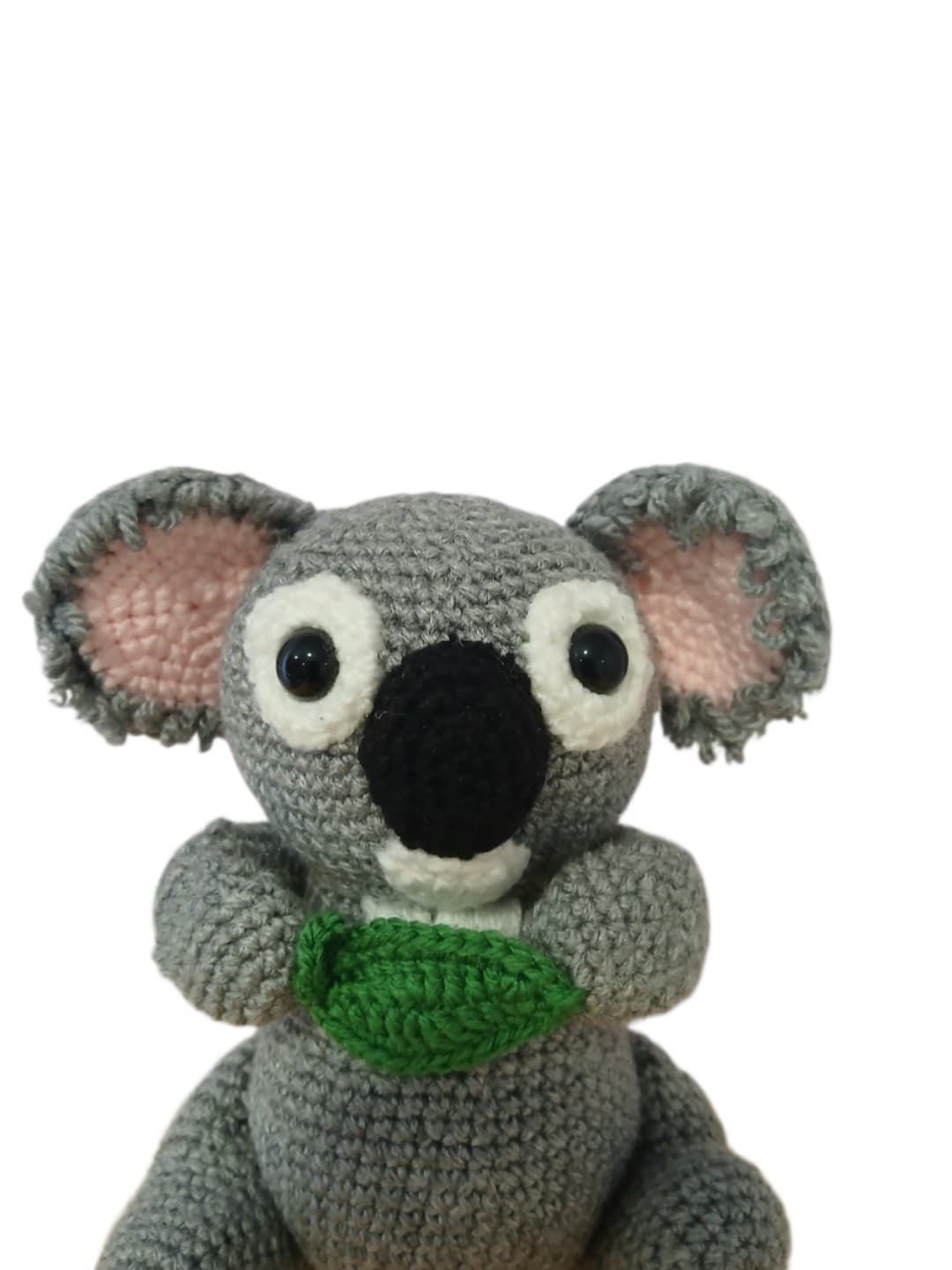 Peluche koala hecho a mano a ganchillo (amigurumi). - Imagen 4