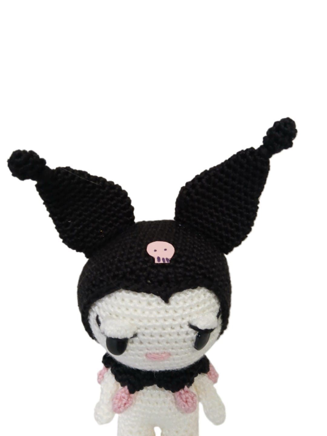 Peluche kuromi hecho a mano a ganchillo (amigurumi). - Imagen 4