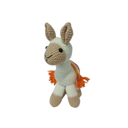 Peluche llama hecha a mano a ganchillo (amigurumi). - Imagen 1