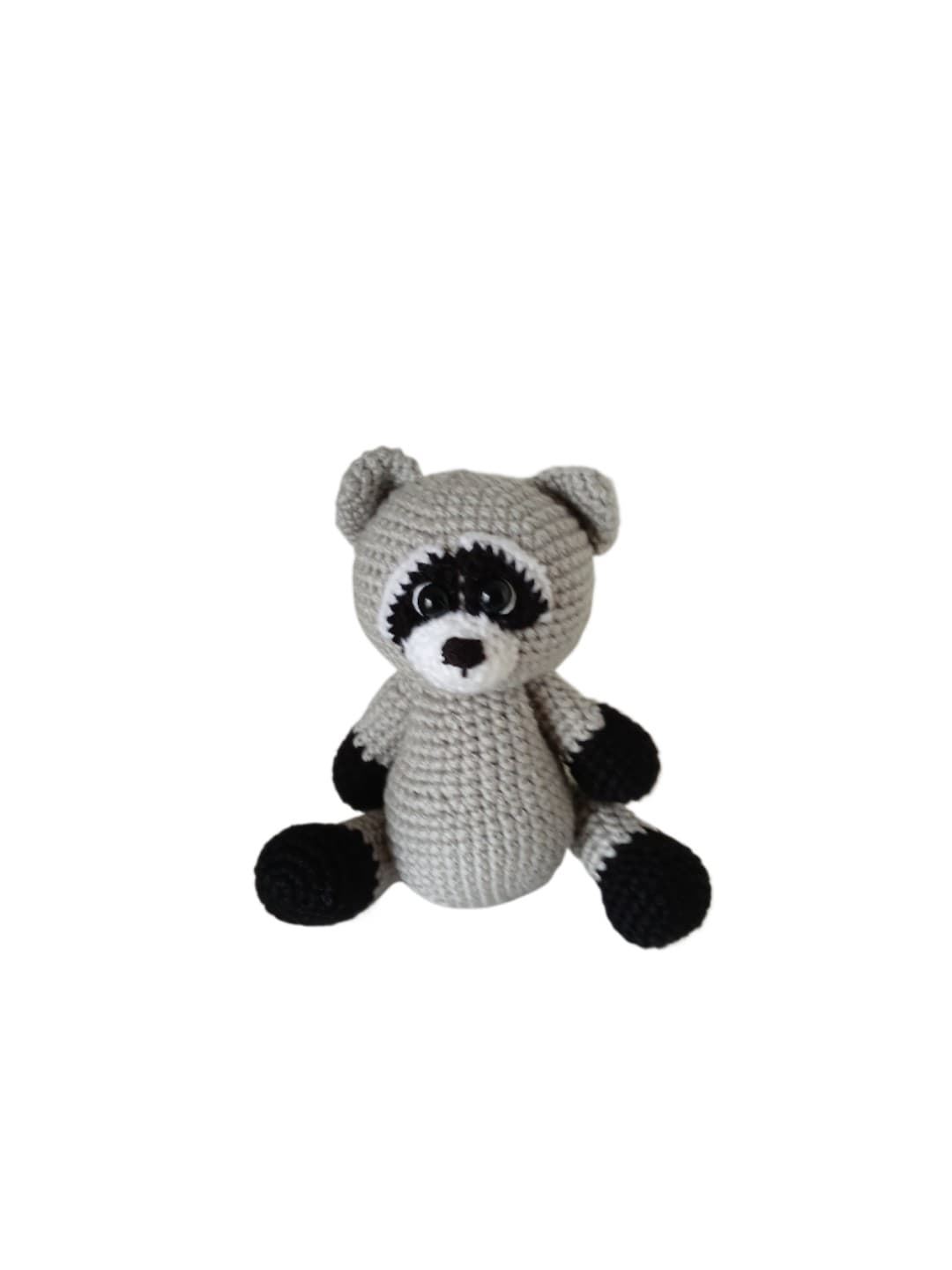 Peluche mapache hecho a mano a ganchillo (amigurumi). - Imagen 1