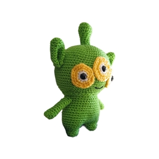 Peluche marciano hecho a mano a ganchillo (amigurumi) - Imagen 2