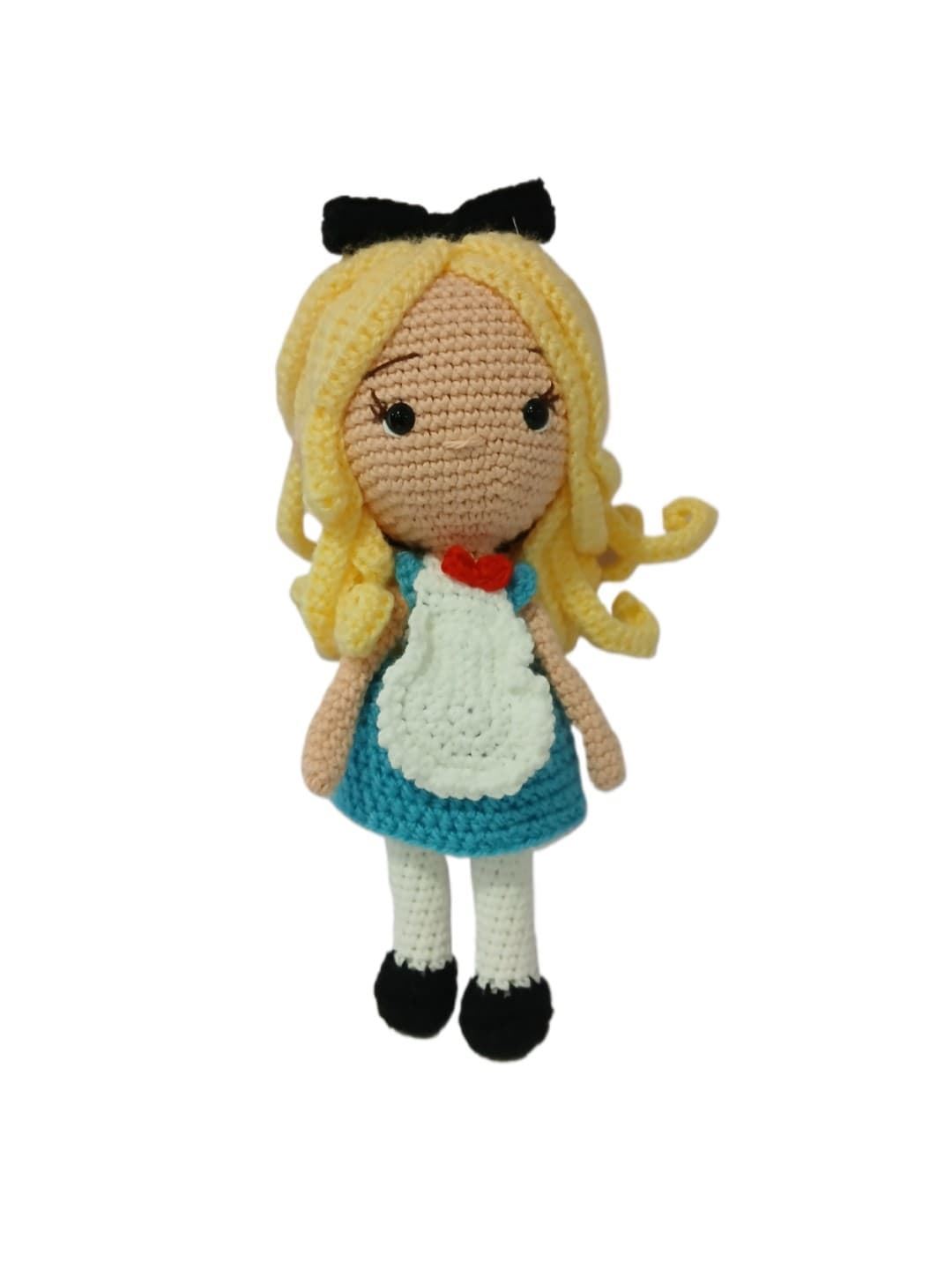 Peluche muñeca Alicia en el País de la maravillas princesa disney hecha a mano a ganchillo (amigurumi). - Imagen 1