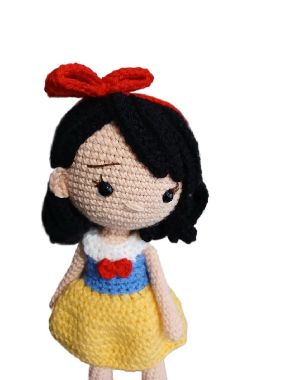 Peluche muñeca Blancanieves princesa Disney hecha a mano a ganchillo (amigurumi). - Imagen 4