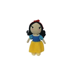 Peluche muñeca Blancanieves princesa Disney hecha a mano a ganchillo (amigurumi). - Imagen 1